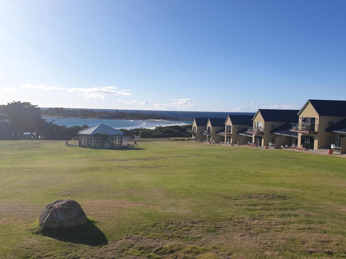 Diamond Island Resort, Restaurant & Bar And Penguin Show Bicheno Esterno foto