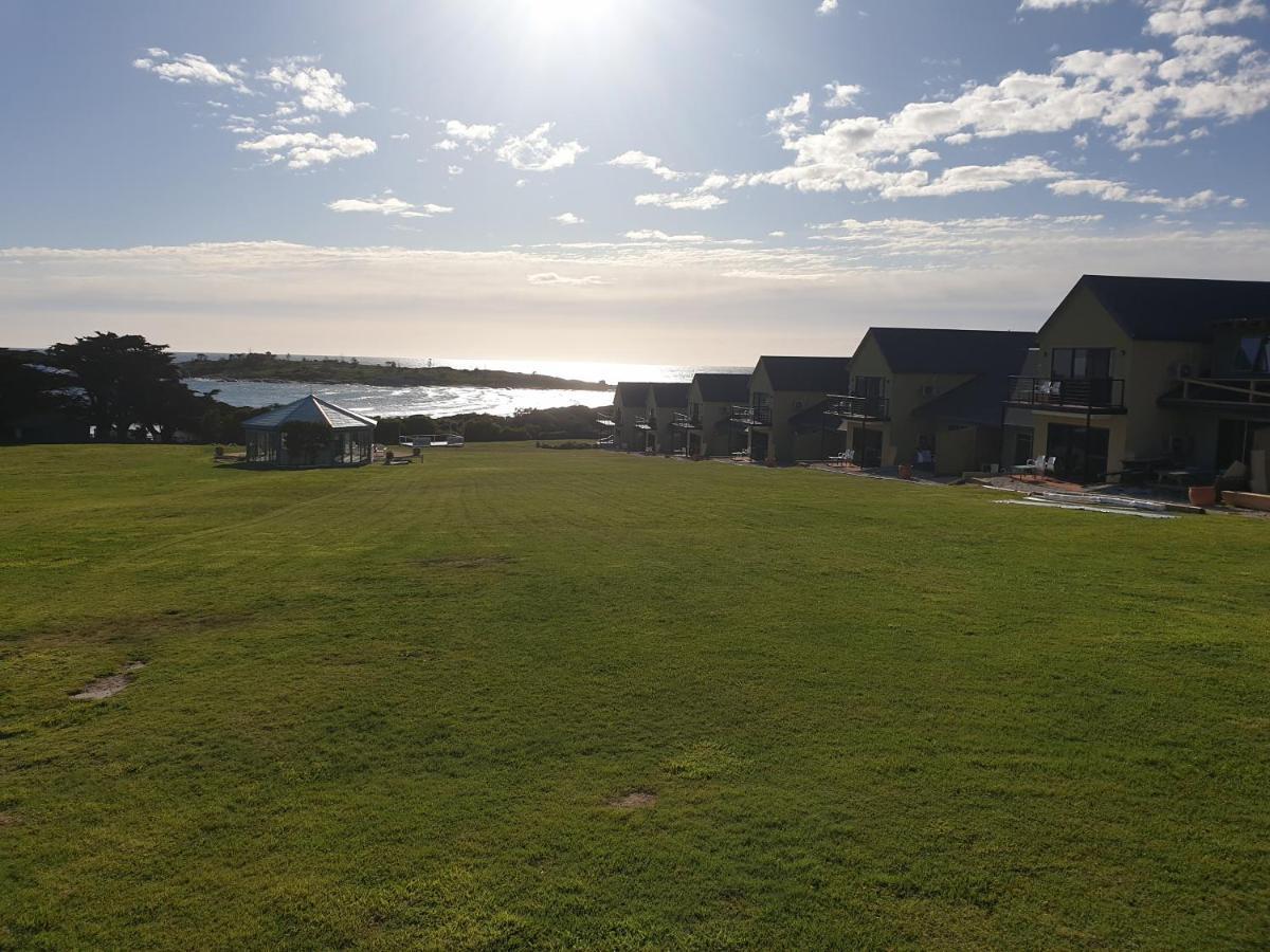Diamond Island Resort, Restaurant & Bar And Penguin Show Bicheno Esterno foto