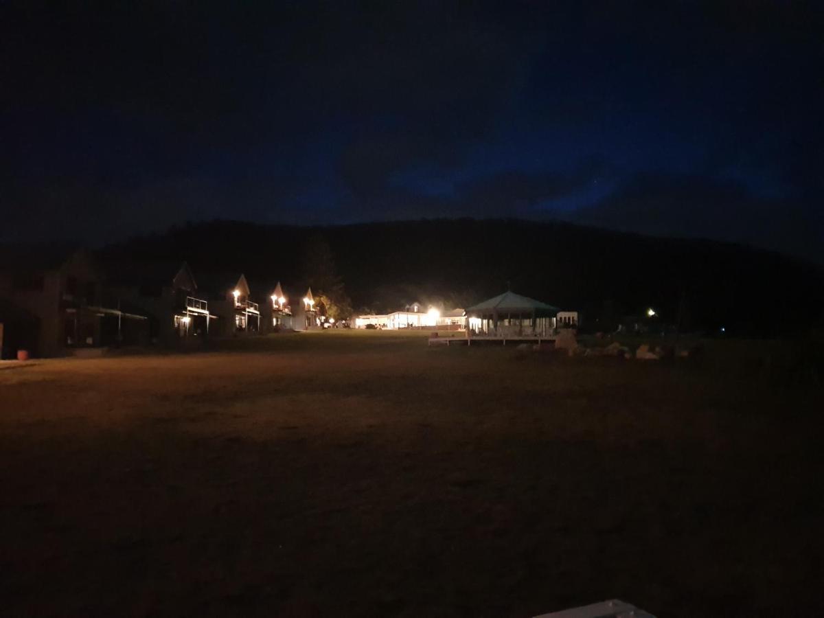 Diamond Island Resort, Restaurant & Bar And Penguin Show Bicheno Esterno foto